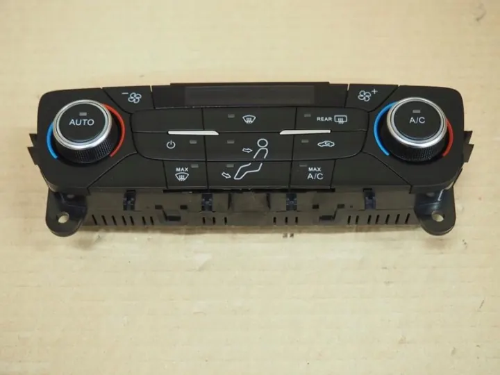 Panel de control de climatización Ford Kuga MK2 GJ5T18C612AJ image 2