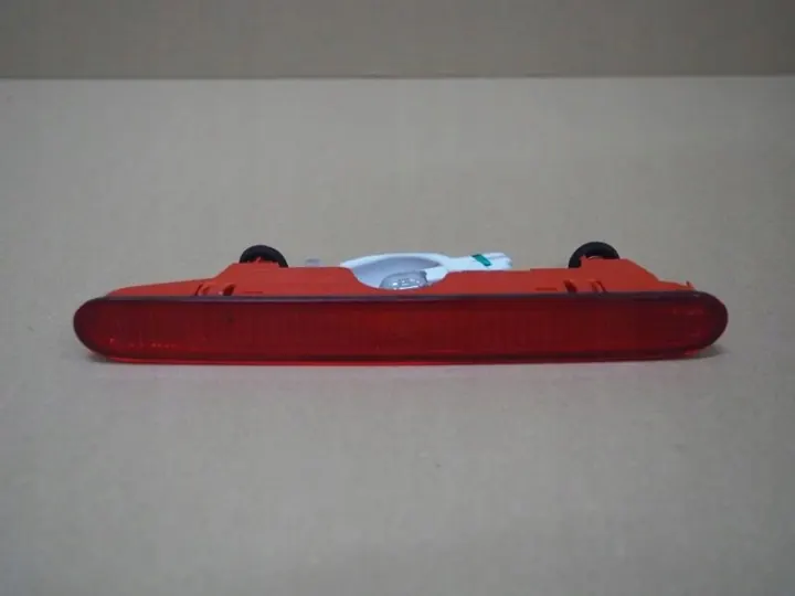 Luz de stop superior Citroën Berlingo III IV OEM 9682830180 image 2