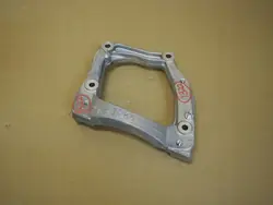 Peugeot E-2008 II - Soporte compresor aire acondicionado 9826641380