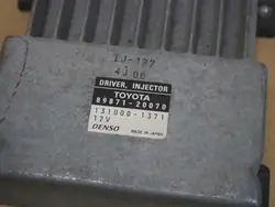 Toyota - Lexus IS II / Módulo inyector 8987120070