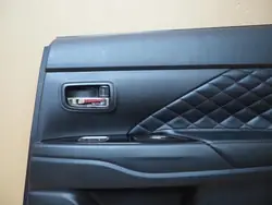 Tapicería puerta derecha trasera Mitsubishi Outlander III Lift