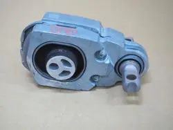 Mercedes EQB 300 - Soporte motor usado A2432403100