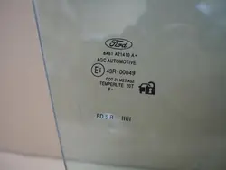 Ford Fiesta MK7 2016 - Vidrio Puerta Delantera Derecha Ford OE